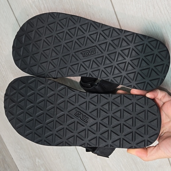 Teva Mens Black Adjustable Sandals Slide Flats Shoes Sz 8 main image 4